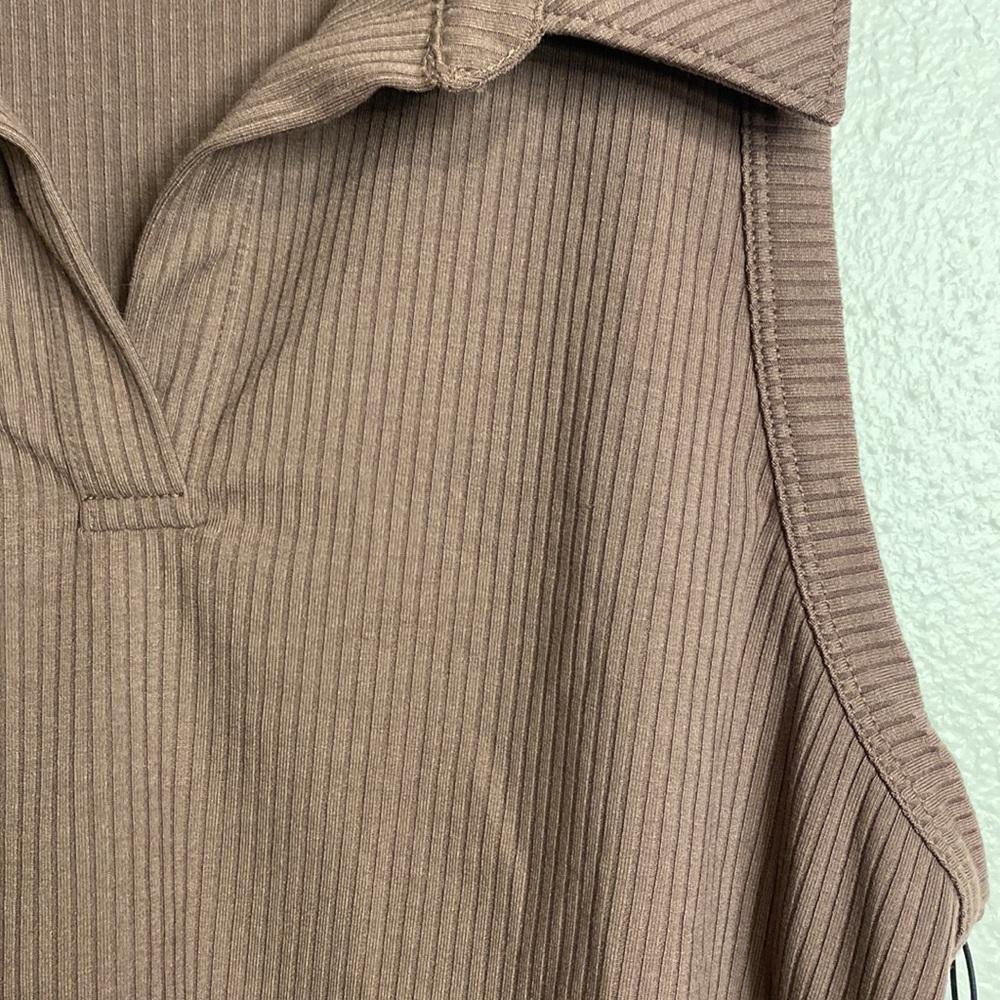 Calvin Klein Ribbed Collared Tank with V neck - Picture 3 of 5